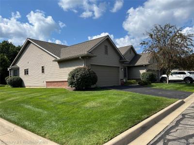 6252 Northridge Hills Drive #66, Brighton, Michigan 48116, États-Unis