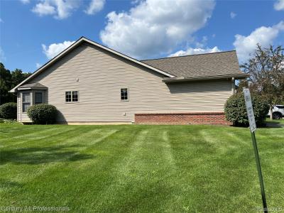 6252 Northridge Hills Drive #66, Brighton, Michigan 48116, États-Unis