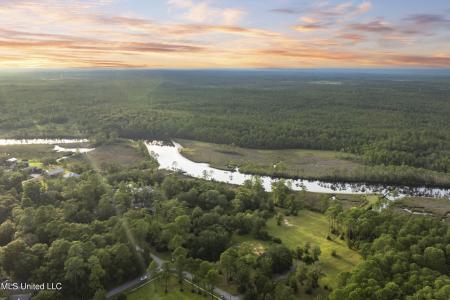 8.13 Acres Dixie Street, Ocean Springs, Mississippi 39564, USA