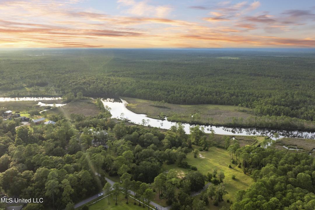 8908 Dixie Street, Ocean Springs, 密西西比州 39564, 美国