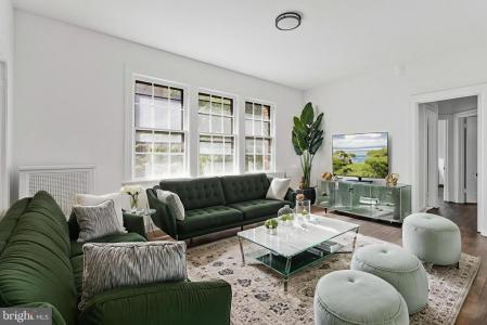 2707 Adams Mill Road NW , 205, וושינגטון, Washington D.C. 20009, ארצות הברית של אמריקה