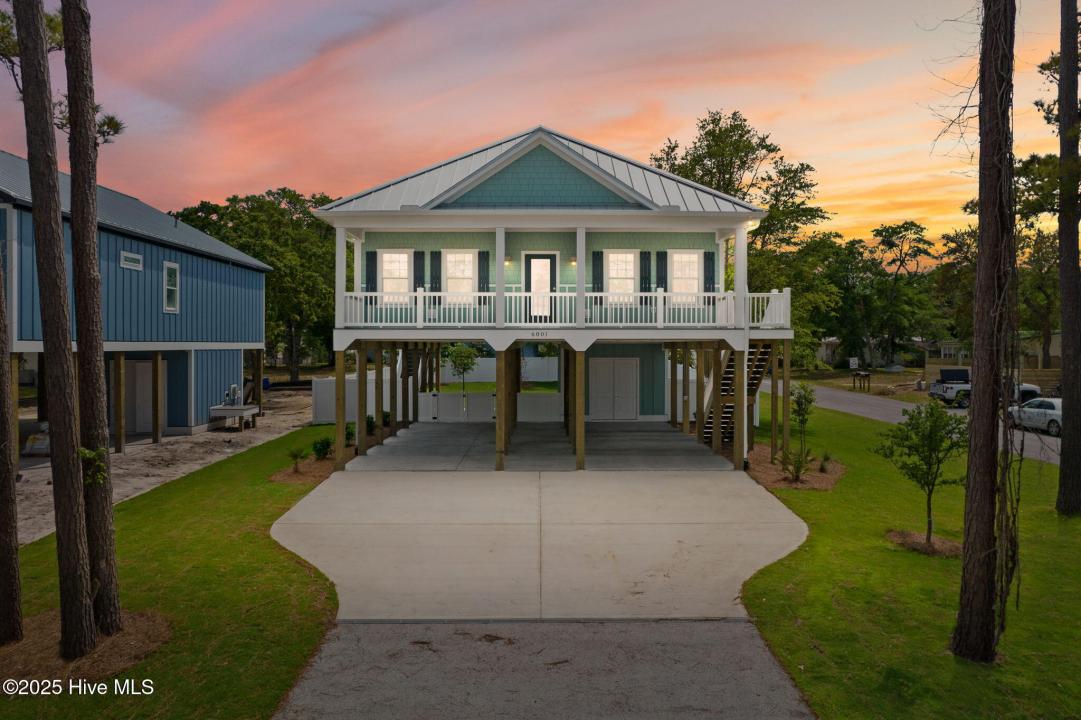 202 NE 33rd Street, Oak Island, North Carolina 28465, Stati Uniti