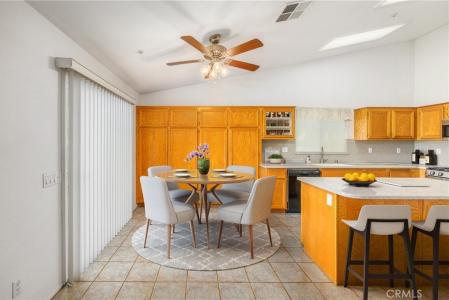 29025 Oak Creek Lane, Highland, California 92346, USA