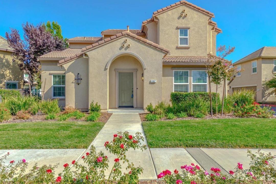 1967 Hawkins Court, Woodland, קליפורניה 95776, ארצות הברית של אמריקה