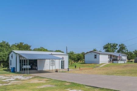 810 Neptune Drive, Granbury, Texas 76049