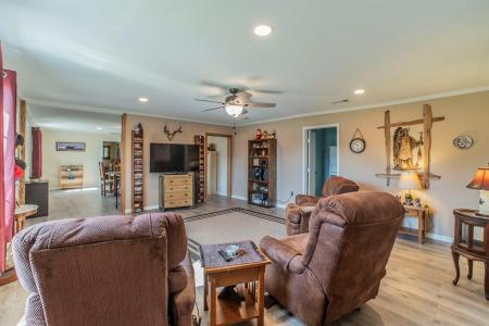 810 Neptune Drive, Granbury, Texas 76049