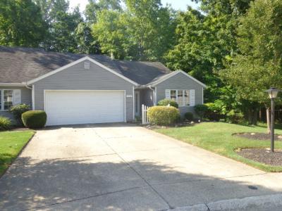 9834 Brookline Oval, Strongsville, 俄亥俄州 44136, 美國