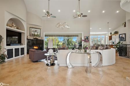 5632 Clubhouse Drive, Burlington, Iowa 52601