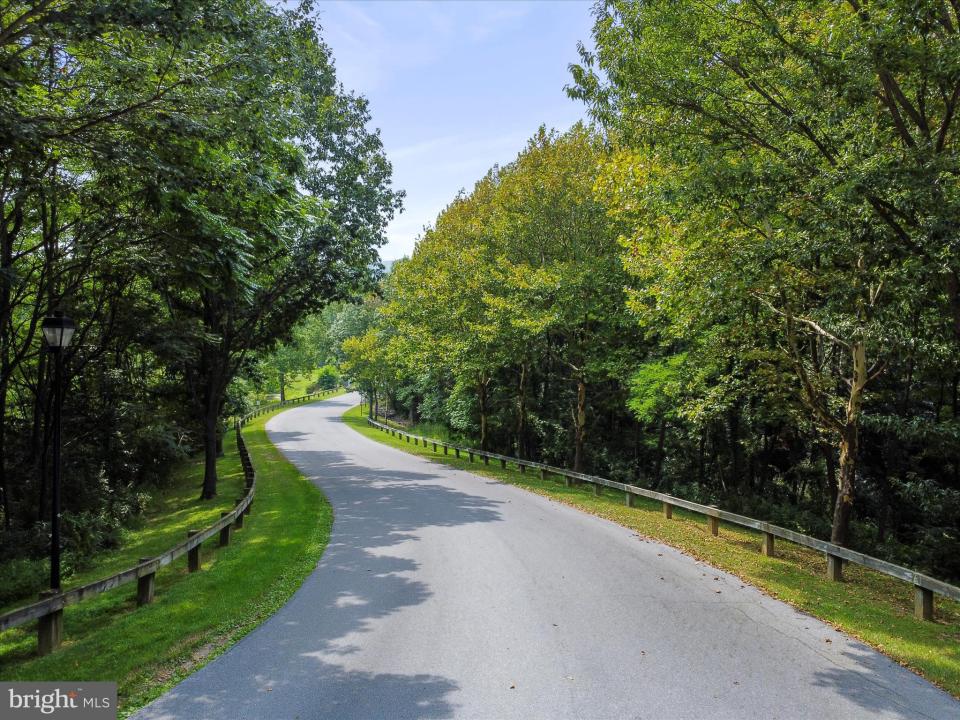 13865 Trailside Lane, Mercersburg, Pennsylvania 17236