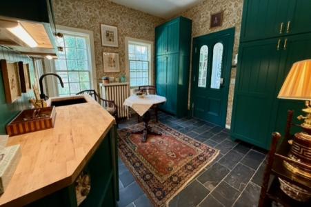 518 Lakeview Ave., Jamestown, New York 14701, USA