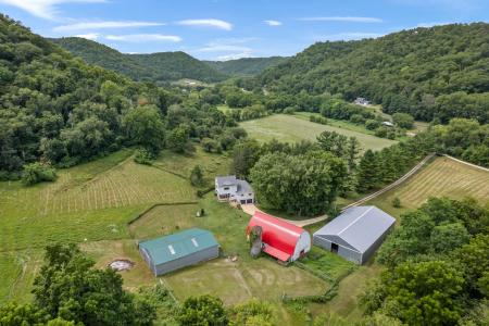 36415 Homer Valley Ln, Homer, Minnesota 55987, USA