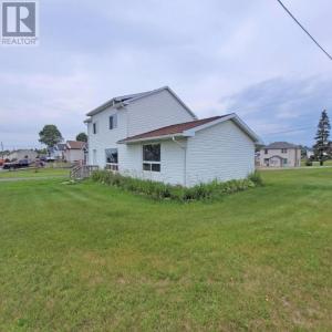 2 HOWE STREET, Marathon, Ontario P0T 2E0, Canada