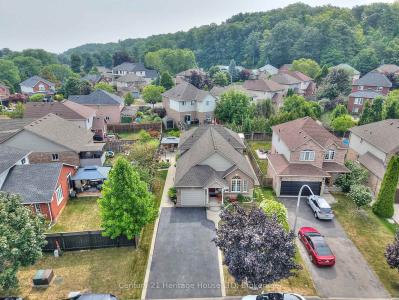 222 DORCHESTER DRIVE, Grimsby, Ontario L3M 5K8, CANADÁ