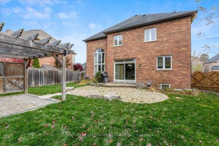 55 CAMPBELL DRIVE, Uxbridge, أونتاريو L9P 0B3, كندا