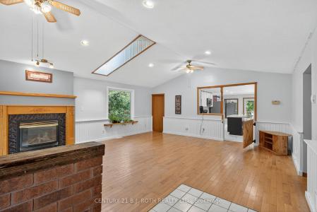 281 HARVIE ROAD, Barrie, 安大略省 L4N 8J5, 加拿大