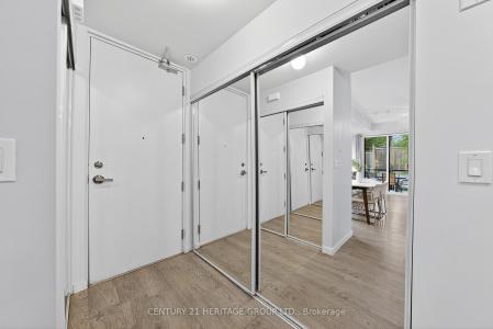 200 ALEX GARDNER CIRCLE, Aurora, Ontario L4G 3G5, Canadá