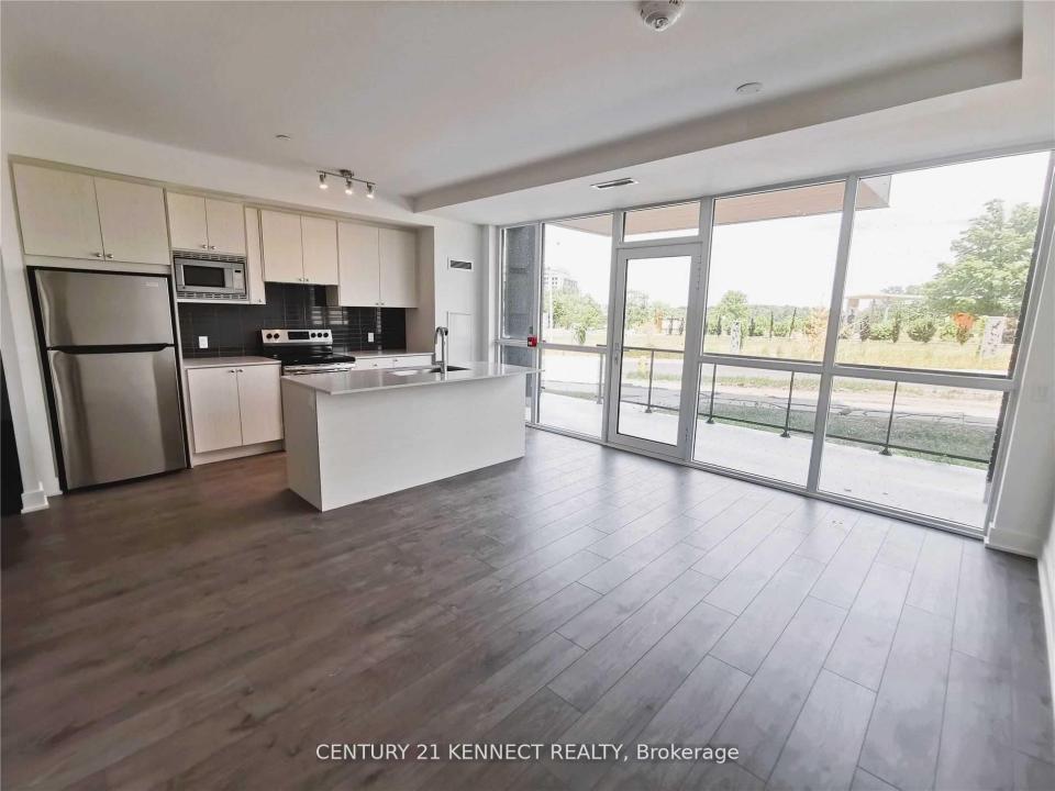 60 GEORGE BUTCHART DRIVE, Toronto, Ontario M3K 0E1, Kanada