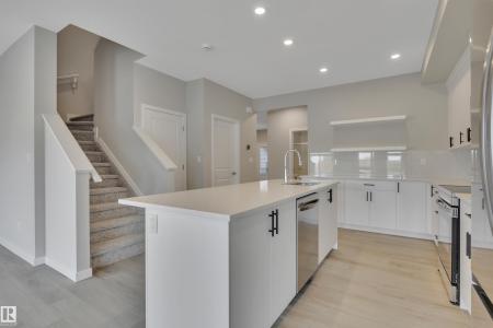 2268 4TH AVENUE SW, Edmonton, Alberta T0T 0T0, Canada