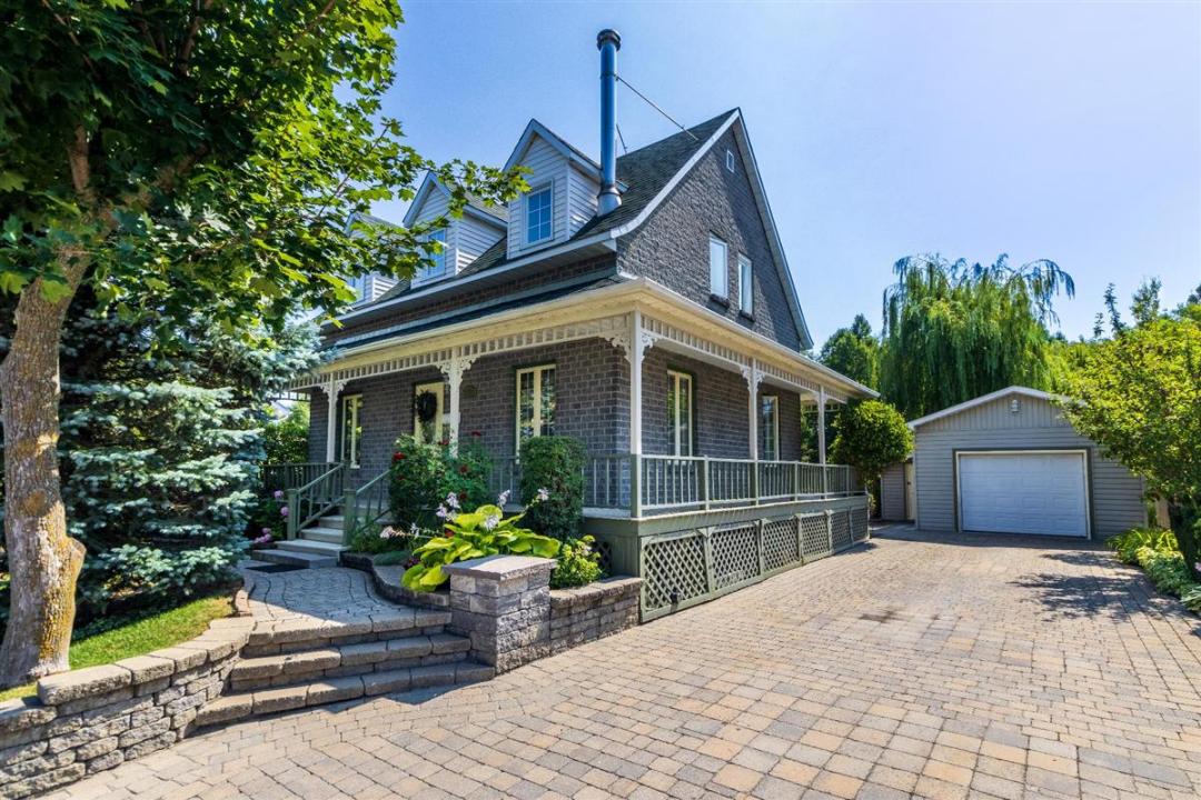 3235 Rue du Collège, Longueuil (Saint-Hubert), Quebec J3Y 5R9, Canada