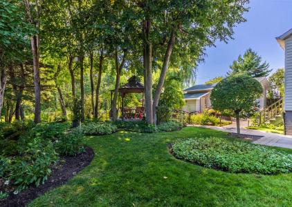 3235 Rue du Collège, Longueuil (Saint-Hubert), Quebec J3Y 5R9, Canada