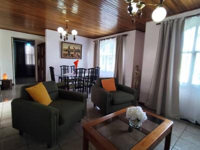 Trans 18 , Rosas San Juan Tibás, San José 00001, 哥斯達尼加