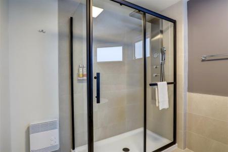 44  Av. de l'Auberge, Orford, Quebec J1X 6J3, Kanada