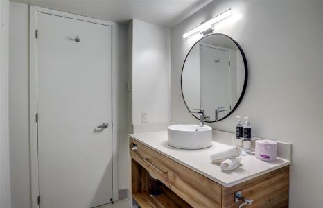 44  Av. de l'Auberge, Orford, Quebec J1X 6J3, Kanada