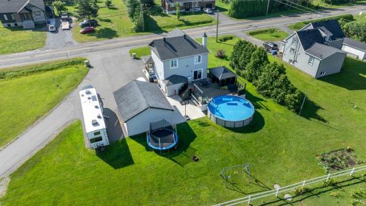 428  Rue Principale, Saint-Antonin, Квебек G0L 2J0, Канада