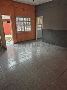 San Lorenzo 1284, Ezeiza, GBA Sur 00001, Argentina