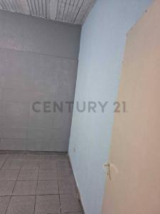 San Lorenzo 1284, Ezeiza, GBA Sur 00001, Argentina