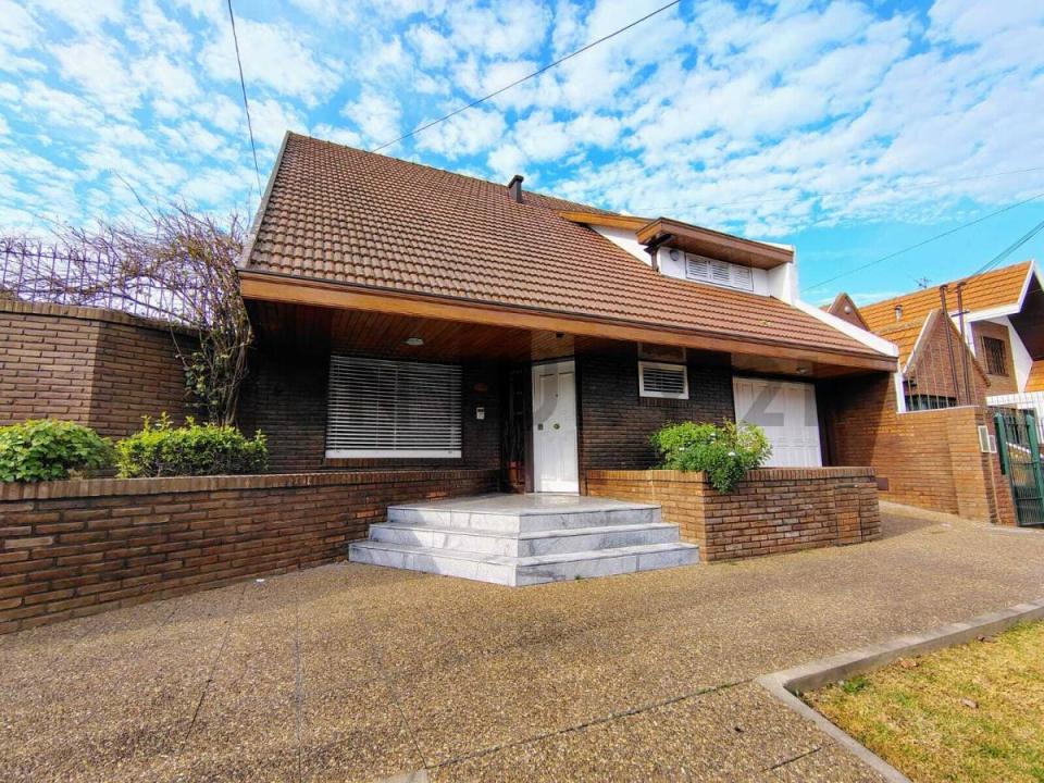 Velez Sarsfield 1450, Quilmes, GBA Sur 1878, Argentina