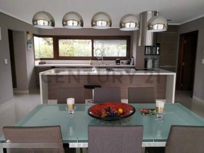 Ombues 1500, Berazategui, GBA Sur 00001, Argentina