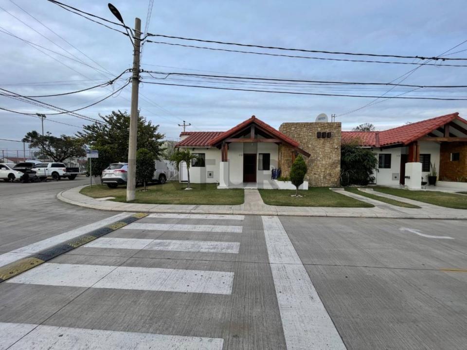 CONDOMINIO LA FONTANA RIVIERA 2 LOTE 20, Norte, Santa Cruz 00001, Bolivia