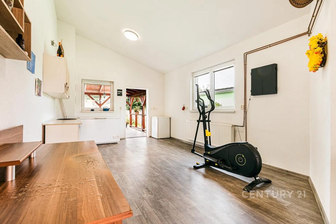 U Zvonice, Rajhradice, Brno-venkov 66461, Czech Republic