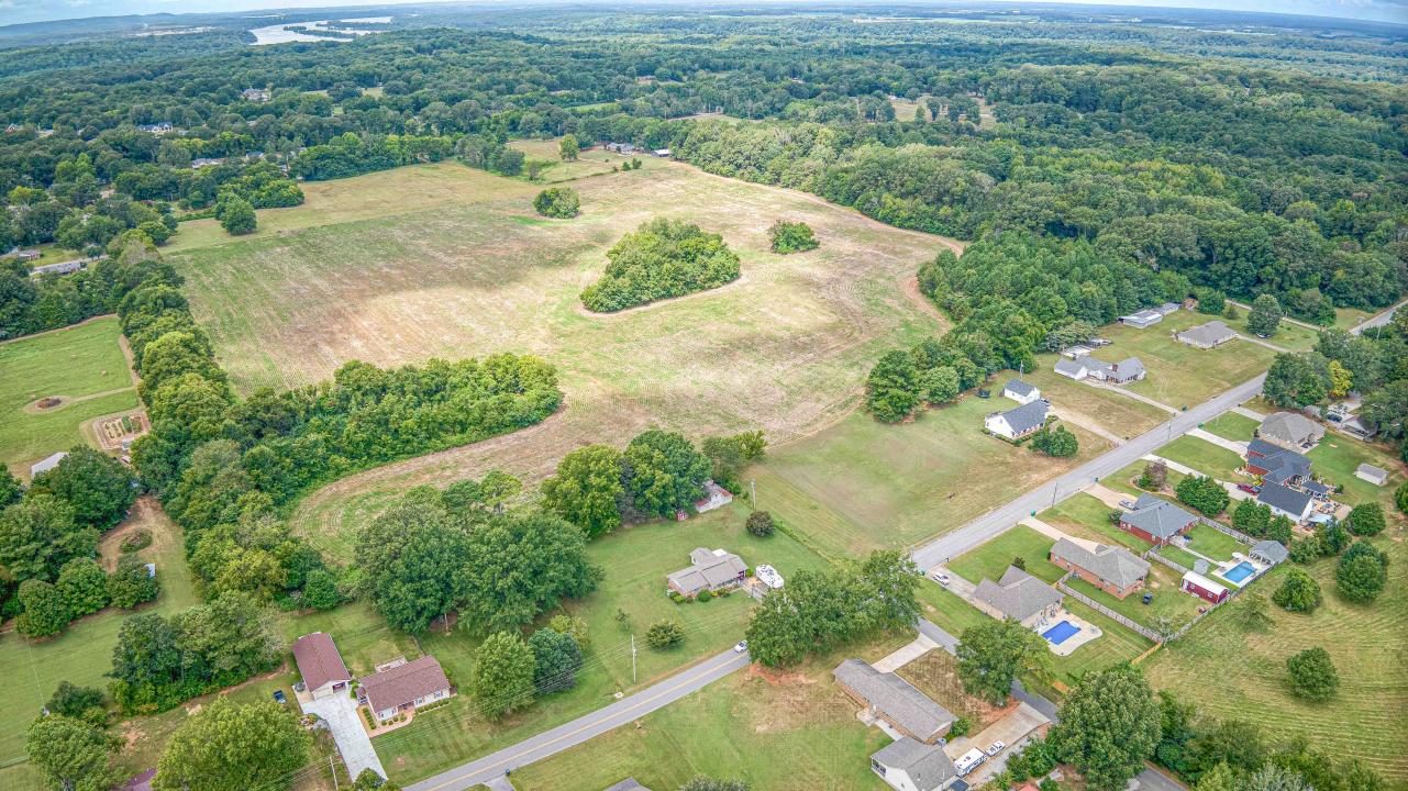 00 Graham Ave., Tuscumbia, Alabama 35674