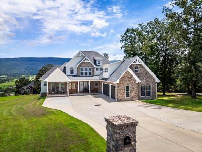 300 Skyhigh Drive, Dunlap, Tennessee 37327, USA