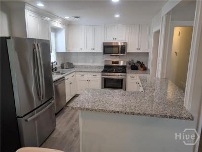 8615 HURST AVE, SAVANNAH, Georgia 31406