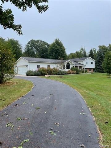 52051 11 MILE RD, SouthLyon, 密西根州 48178, 美國