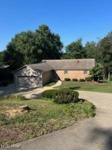 47225 Tomahawk Drive, Negley, Ohio 44441, USA