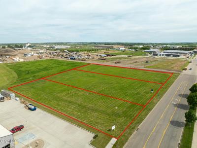 1201 Burlington Drive, Bismarck, North Dakota 58504