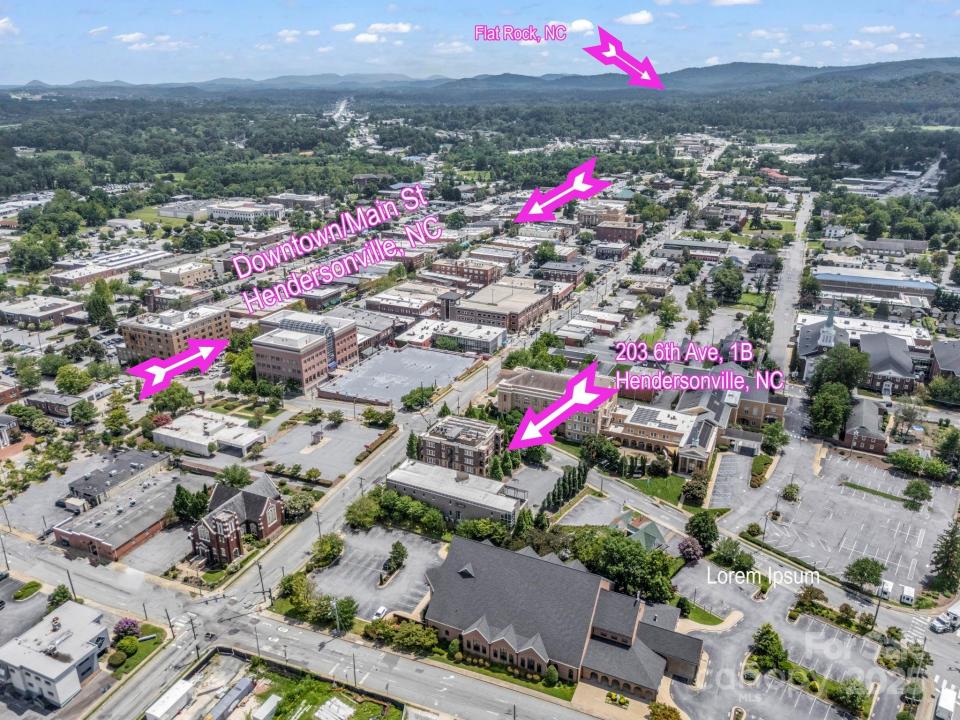 203 6th Avenue W #1B, Hendersonville, Carolina Do Norte 28739, Estados Unidos