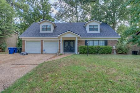 9449 Garfield Drive, Shreveport, Louisiana 71118, USA