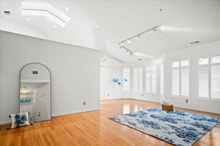 17716 Riverbend Road, Salinas, Kalifornien 93908, USA