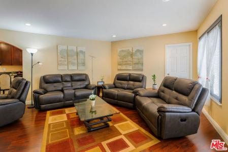 7400 Sunnybrae Avenue, Winnetka, カリフォルニア 91306, アメリカ合衆国