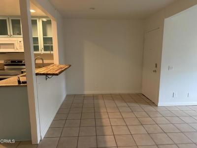 1300 Saratoga Avenue , 302, Ventura, Californie 93003, États-Unis