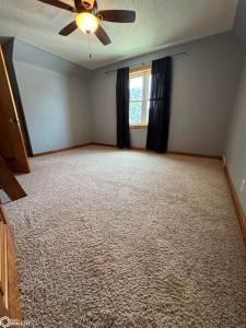 214 E Maple Street, Hubbard, Iowa 50122, Amerika Birleşik Devletleri