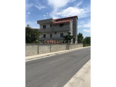 Plazh Rrota e Kuqe, Durrës, Albania