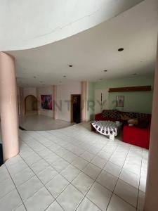 Paraisos y Taji , San Lorenzo, Central 00001, Paraguay