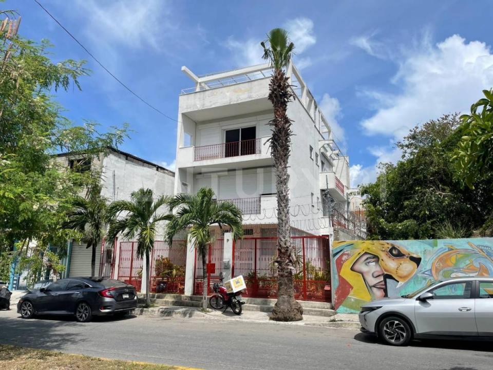 Av 10 norte Lote 001 manzana 549,, Solidaridad / Riviera Maya, Quintana Roo 77728, Mexico