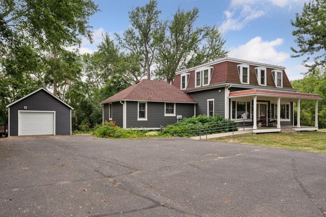 114 E 6th Street, New Richmond, Wisconsin 54017, Estados Unidos